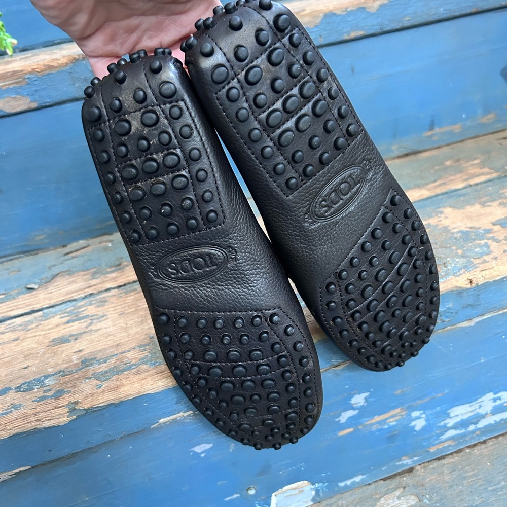 TODS Driving Loafer - Picture 13 of 16